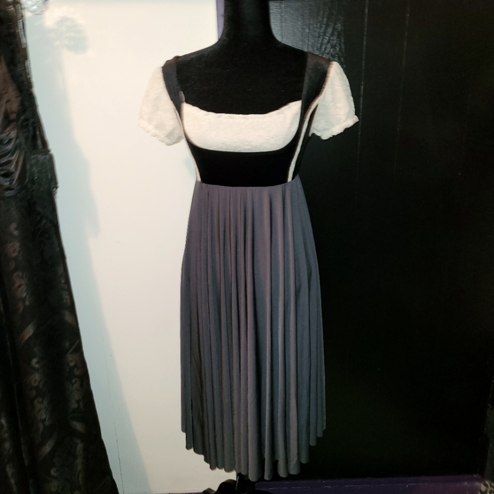Stretchy vintage retro cos play german midi dress